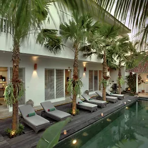Guest house & Vespa 4